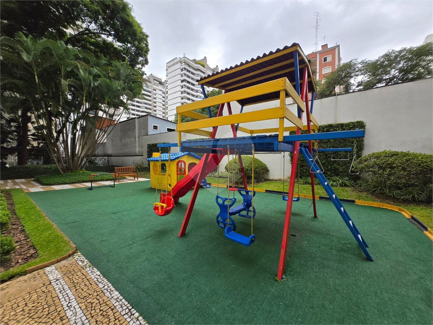 Apartamento à venda com 3 quartos, sendo 1 suíte, em Indianópolis, São Paulo, SP