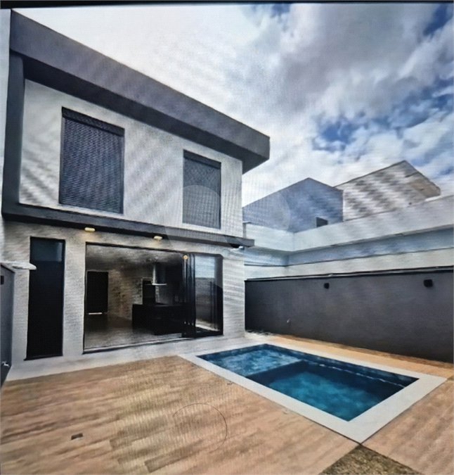 Casa à venda com 3 suítes no condomínio Terras da Estancia, Paulínia - SP