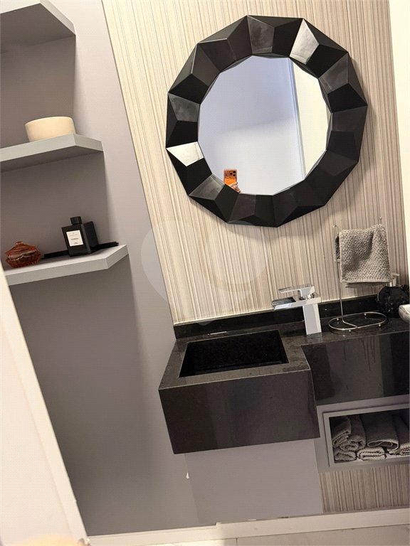 Apartamento à venda com 3 suítes em Campo Belo, São Paulo, SP