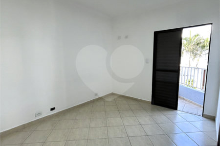 Casa para alugar com 2 quartos, sendo 1 suíte, no condomínio Terra Nostra III, São Paulo - SP