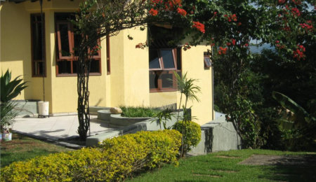 Casa à venda com 4 quartos, sendo 2 suítes,  no condomínio Estância Marambaia, Vinhedo - SP