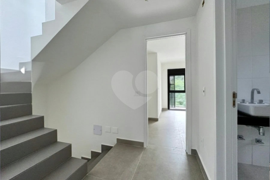 Casa à venda com 3 quartos, sendo 1 suíte, no condomínio : Cube XL Vila Madalena, São Paulo - SP