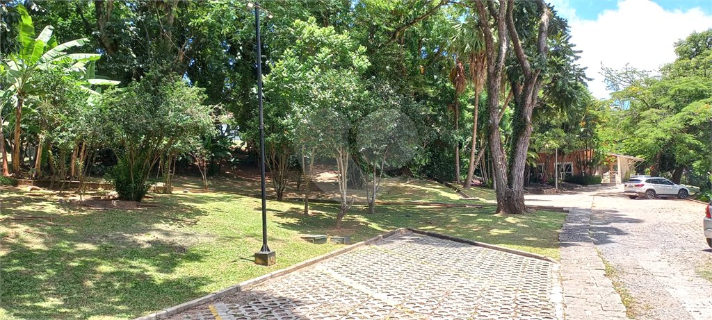 Terreno à Venda no Condomínio Santa Isabel 1