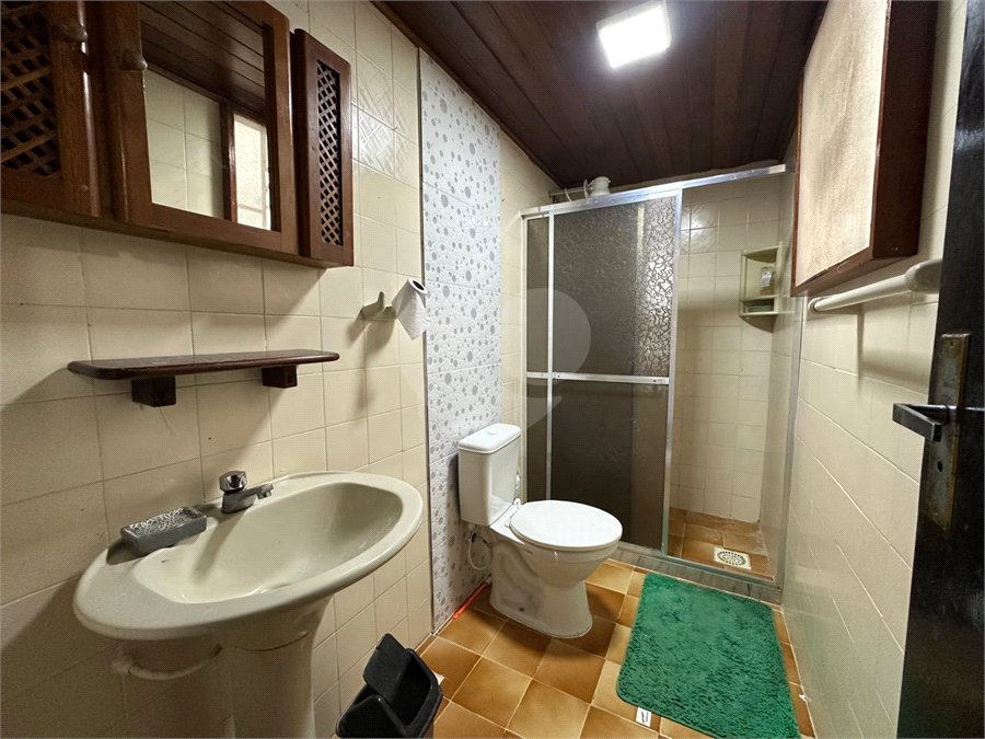 Casa em condomínio à venda com 2 quartos, sendo 1 suíte, em Ogiva, Cabo Frio, RJ