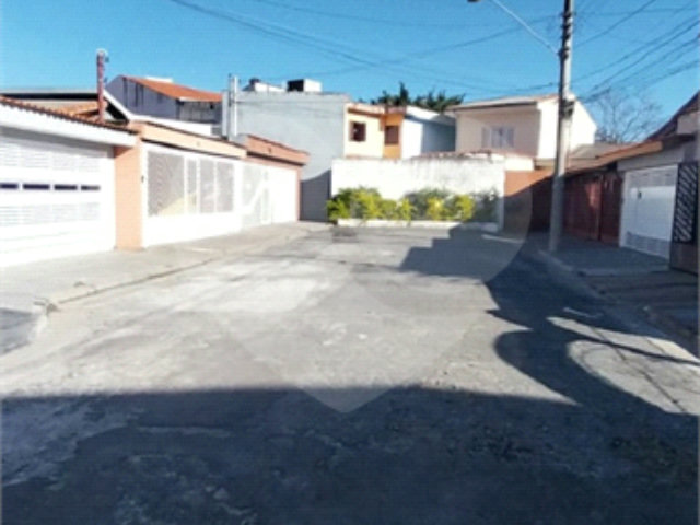 Casa à venda com 3 quartos, sendo 1 suíte,  em Vila Scarpelli, Santo André, SP