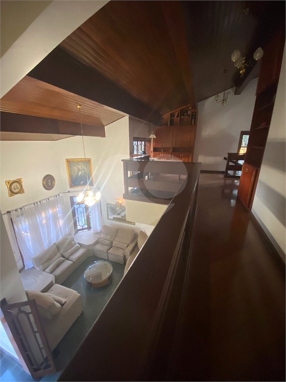 Casa à venda com 3 quartos, sendo 4 suítes,  no condomínio Estância Marambaia, Vinhedo - SP