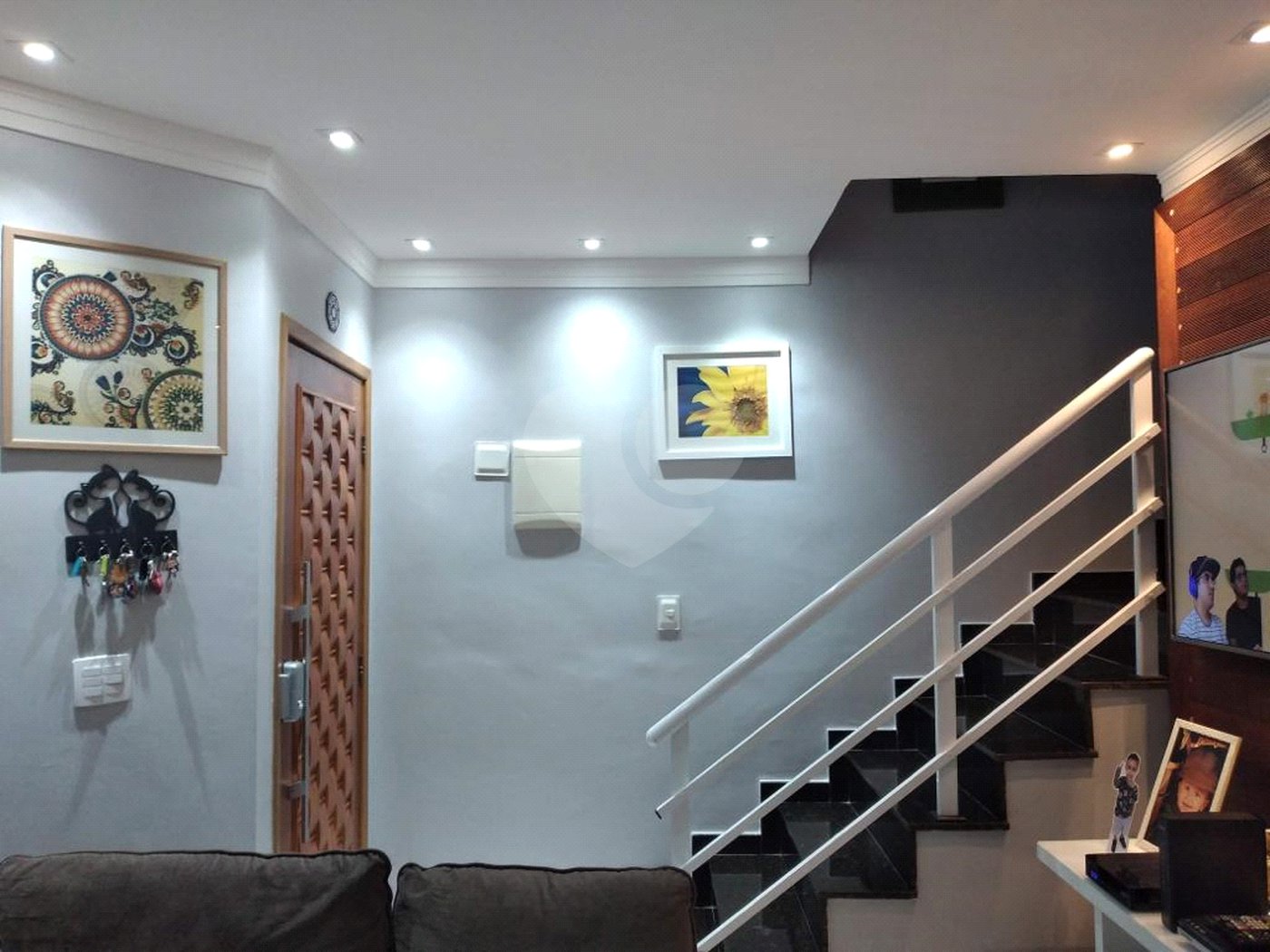 Casa à venda com 4 quartos, sendo 2 suítes, no condomínio Miro Carvalho - Pitinga, São Paulo - SP