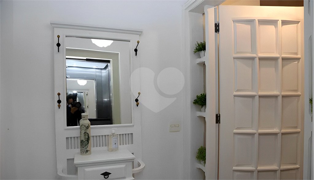 Apartamento à venda com 4 quartos, sendo 3 suítes,  em Real Parque, São Paulo, SP