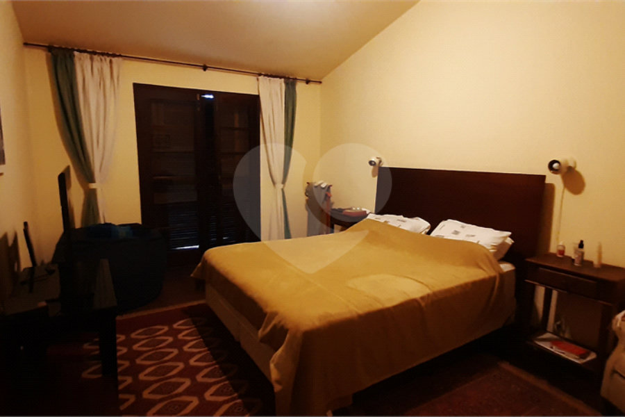 Casa Térrea à venda com 4 quartos, sendo 2 suítes, em Serra da Cantareira, Mairiporã, SP