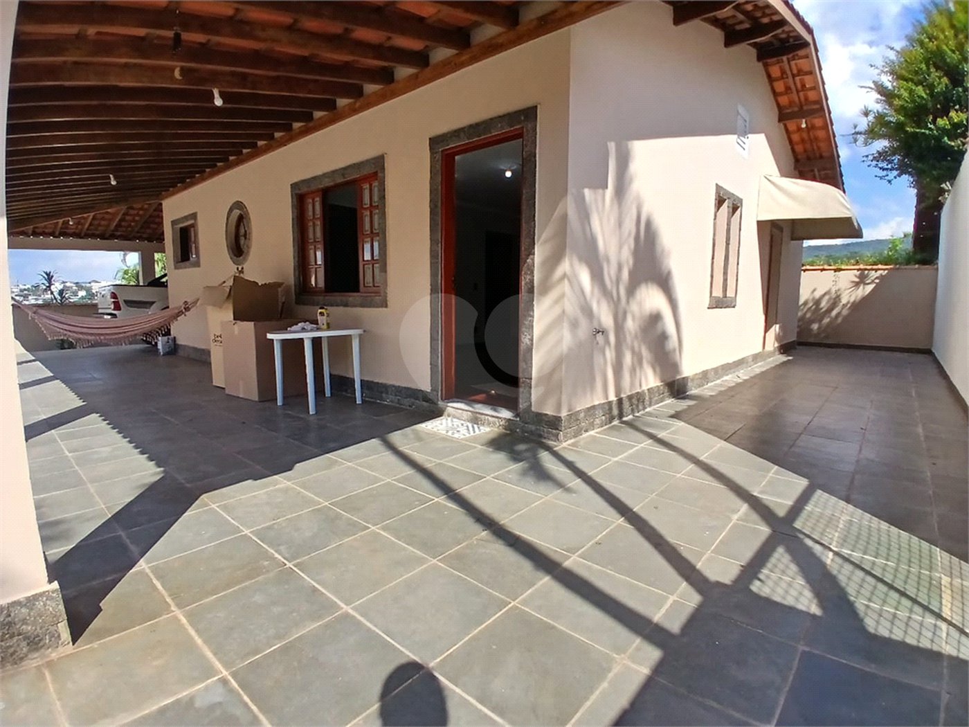 Casa à venda com 5 quartos, sendo 3 suítes, em Vila Santista, Atibaia, SP