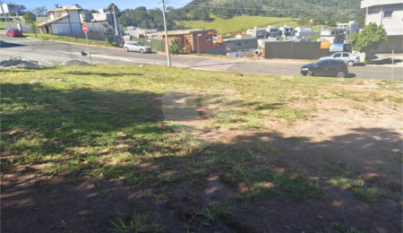 Terreno à venda com 1 quarto no condomínio Grenvield, Atibaia - SP