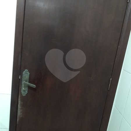 Sobrado à venda com 3 quartos, sendo 1 suíte,  em Residencial Rancho Grande, Itaquaquecetuba, SP