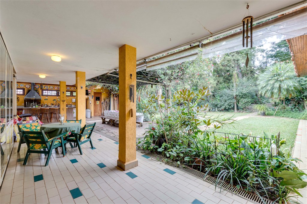 Casa Térrea à venda ou para alugar com 5 quartos, sendo 2 suítes,  em Jardim Prudência, São Paulo, SP