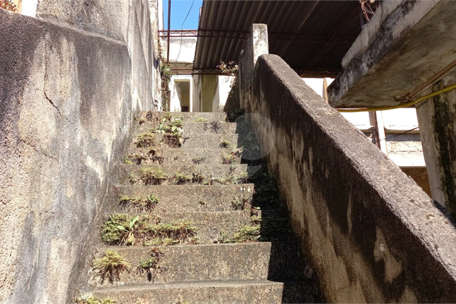 Terreno à venda com 8 quartos, sendo 2 suítes, em Santana, São Paulo, SP