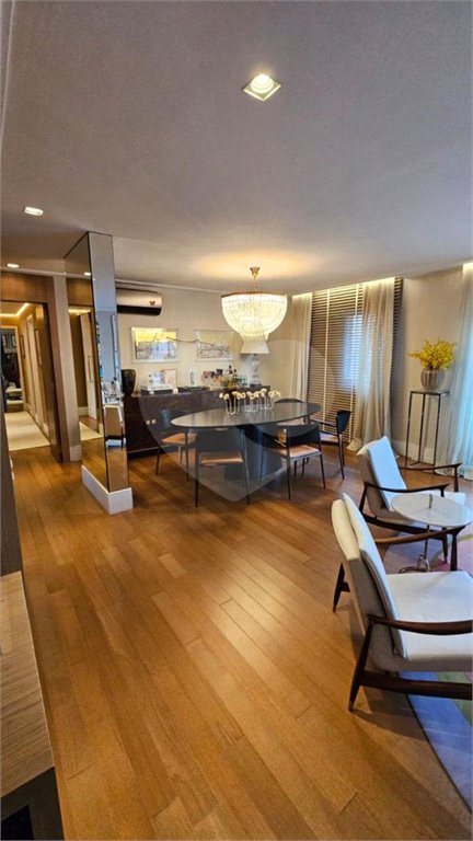 Apartamento à venda com 3 quartos, sendo 1 suíte, em Jardim Europa, São Paulo, SP