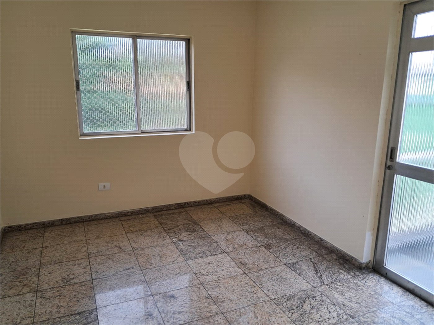 Sobrado para alugar com 4 quartos, sendo 2 suítes, em Interlagos, São Paulo, SP