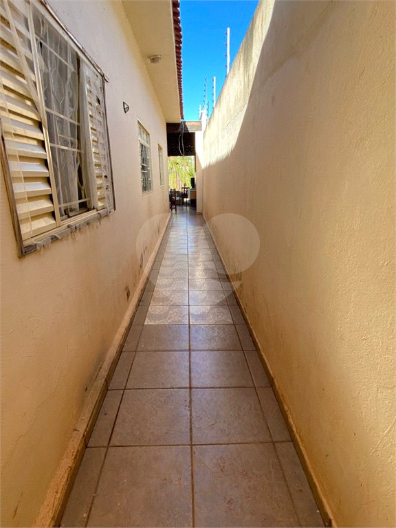 Casa à venda com 3 quartos, sendo 2 suítes, no Centro, Três Lagoas, MS