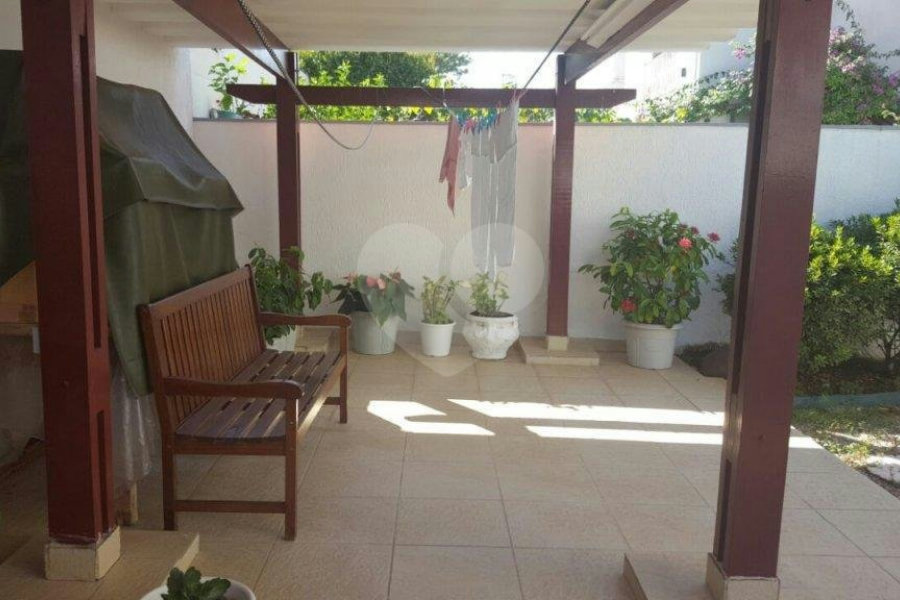 Sobrado à venda com 4 quartos, sendo 2 suítes,  em Jardim Franca, São Paulo, SP