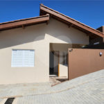 Casa para alugar com 2 suítes no condomínio Vilagio, Atibaia - SP