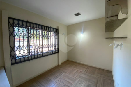 Casa à venda com 2 quartos, sendo 1 suíte, em Campo Grande, Rio de Janeiro, RJ