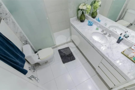 Apartamento à venda com 4 quartos, sendo 1 suíte,  em Copacabana, Rio de Janeiro, RJ