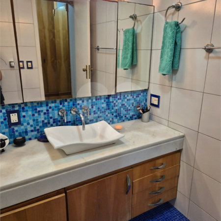Apartamento à venda com 2 quartos, sendo 1 suíte,  em Copacabana, Rio de Janeiro, RJ