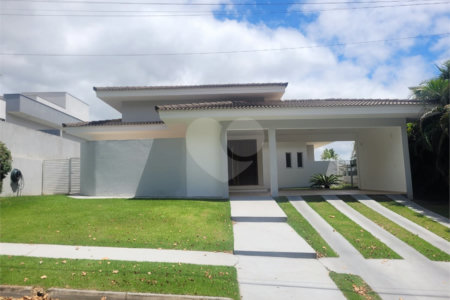 Casa à venda com 3 suítes no condomínio Village Saint Charbel, Araçoiaba da Serra - SP