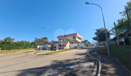 Casa à venda com 3 suítes no condomínio Portal do Sabiá, Araçoiaba da Serra - SP