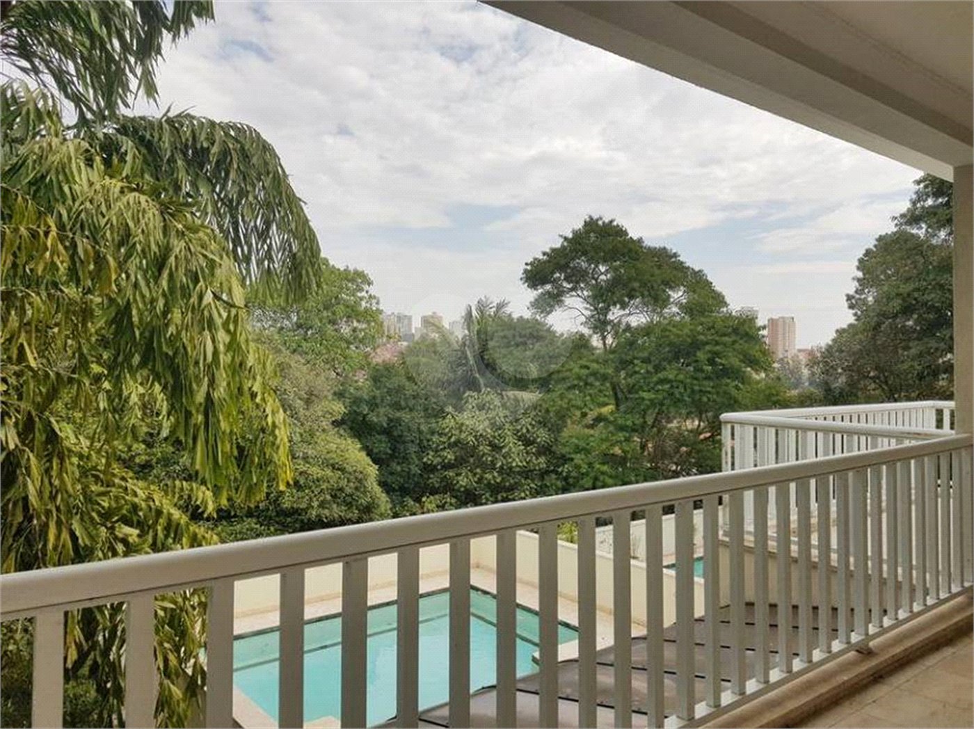Casa à venda com 4 suítes no condomínio Vilaretto, São Paulo - SP