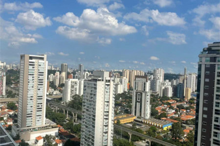 Apartamento à venda com 2 suítes em Cidade Monções, São Paulo, SP