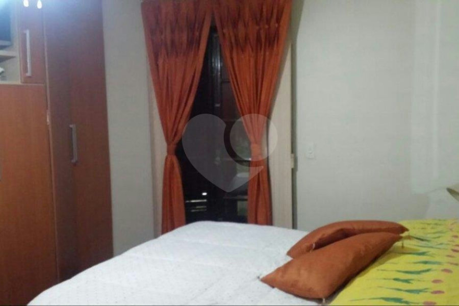 Casa à venda com 3 quartos, sendo 1 suíte, no condomínio Jardim das Pedras, São Paulo - SP