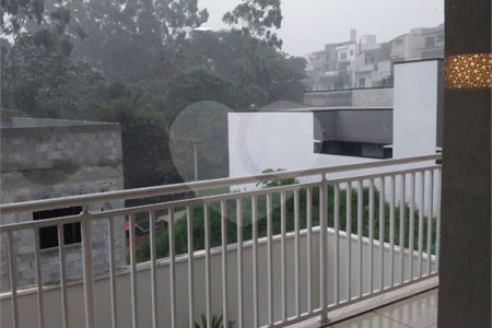 Casa à venda com 3 quartos, sendo 1 suíte, no condomínio Mosaico da Serra, Mogi das Cruzes - SP