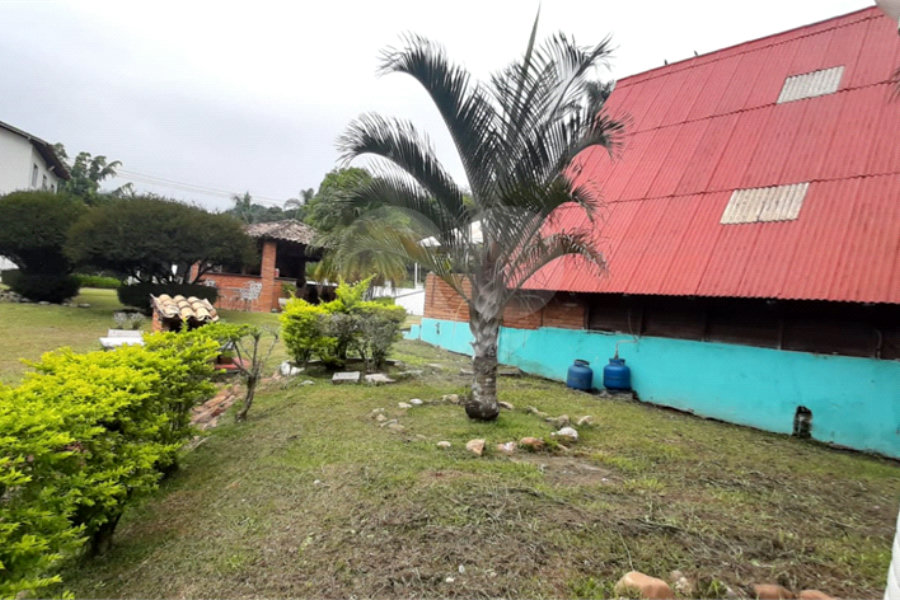 Casa Térrea à venda com 5 quartos, sendo 3 suítes, em Serra da Cantareira, Mairiporã, SP