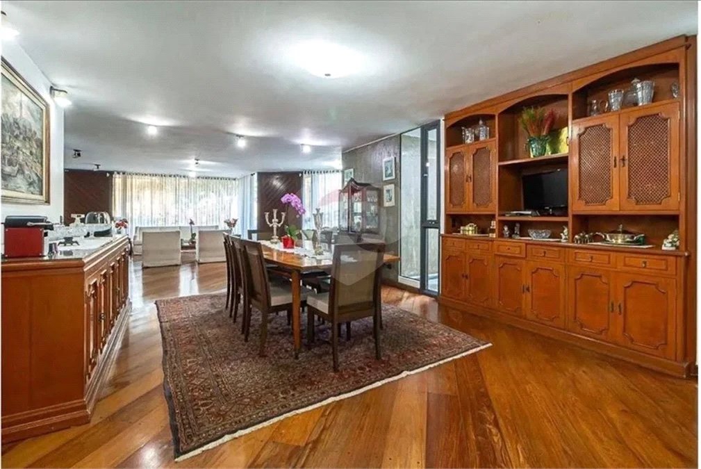 Casa à venda com 4 suítes em Jardim Vitória Régia, São Paulo, SP