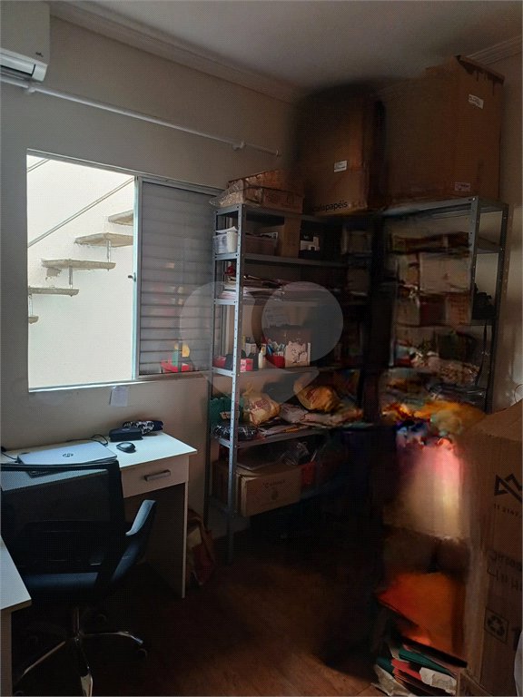 Casa à venda com 3 quartos, sendo 1 suíte,  no condomínio Altos de Poa, Poá - SP