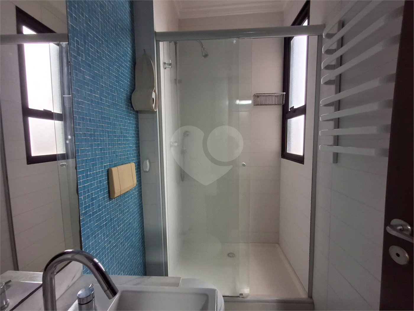 Apartamento à venda ou para alugar com 2 suítes em Indianópolis, São Paulo, SP