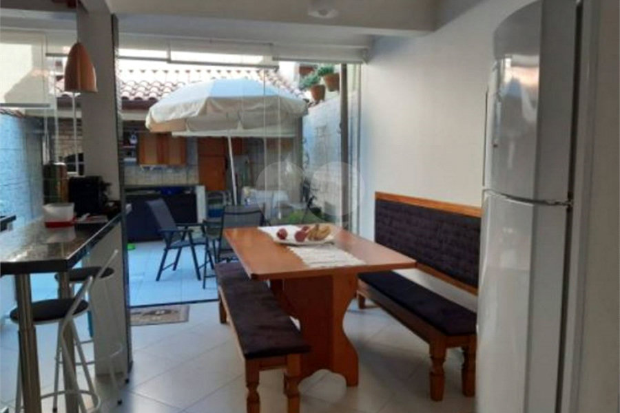 Casa à venda com 2 suítes no condomínio Villa Faenza, São Paulo - SP