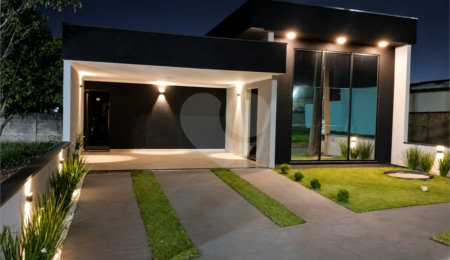 Casa à venda com 3 quartos, sendo 1 suíte,  no condomínio Residencial Alto da Boa Vista, Araraquara - SP
