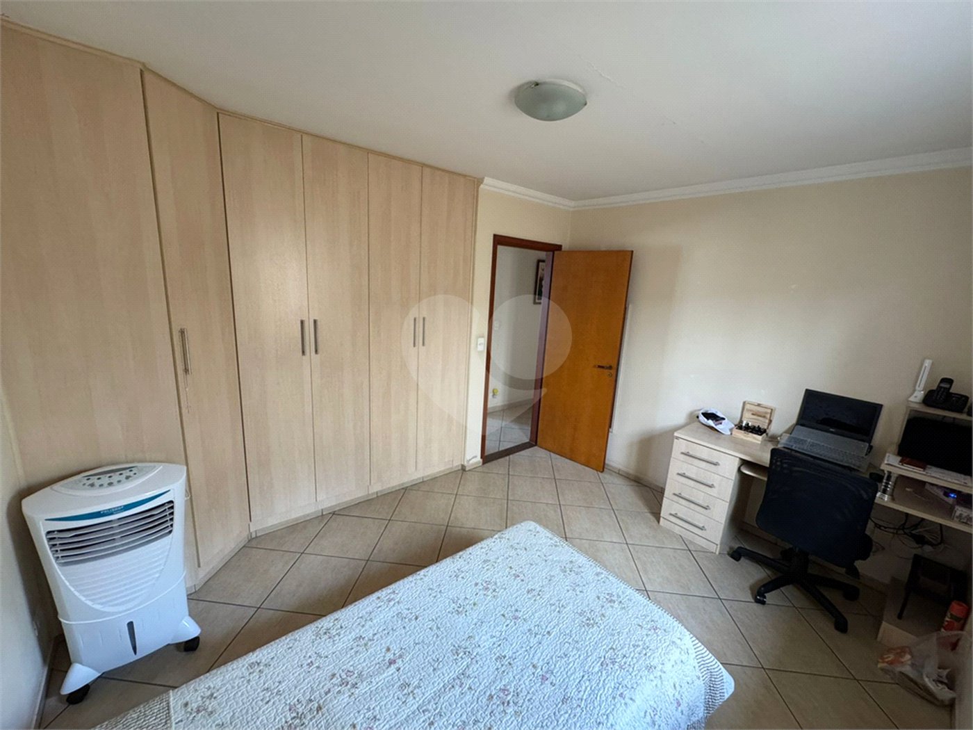 Casa à venda com 4 quartos, sendo 1 suíte, em Vila Henrique, Salto, SP