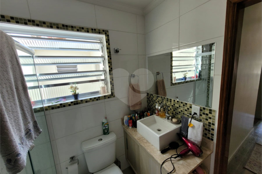 Sobrado à venda com 2 quartos em Vila Nivi, São Paulo, SP