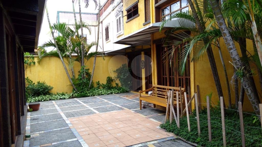 Casa à venda ou para alugar com 4 quartos, sendo 3 suítes, em Lapa, São Paulo, SP