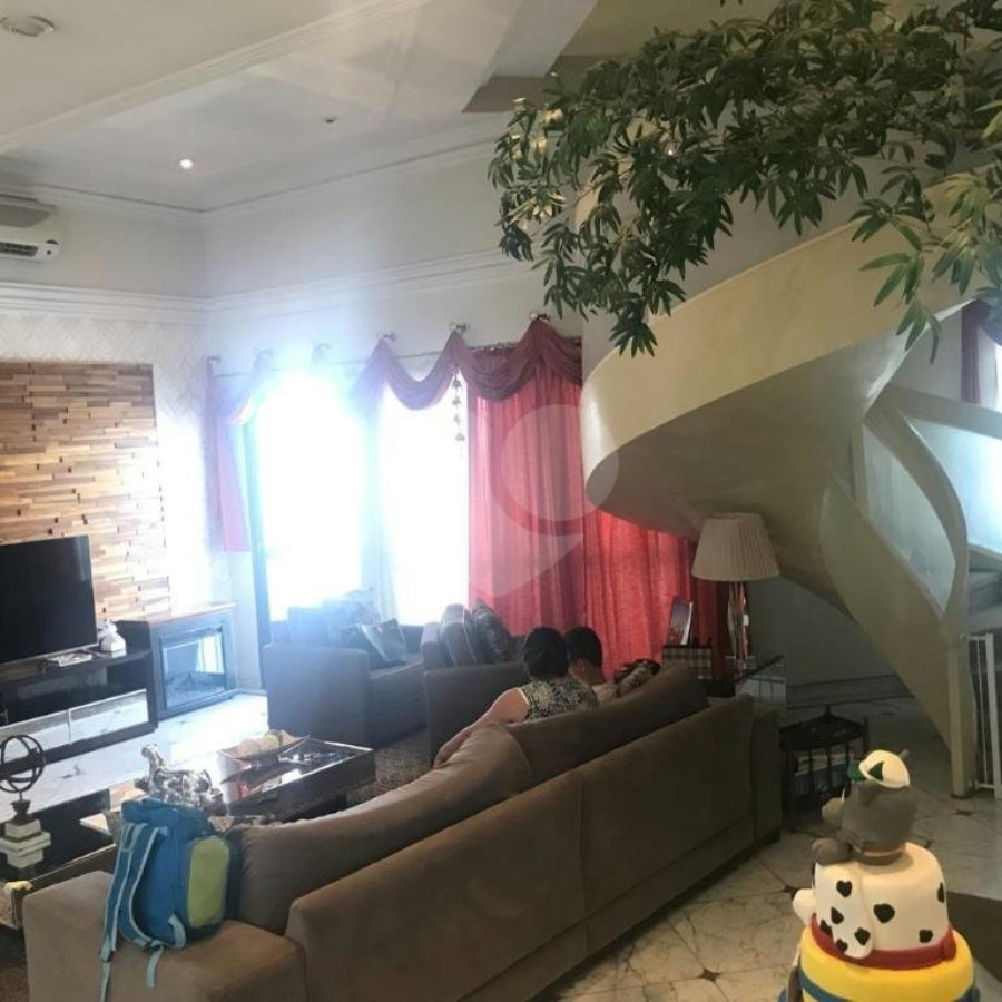 Apartamento à venda com 5 quartos, sendo 3 suítes, em Vila Gomes Cardim, São Paulo, SP