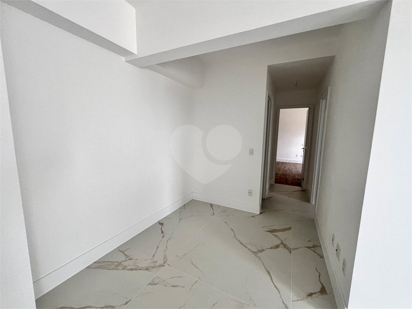 Apartamento à venda com 2 suítes no Centro, Indaiatuba, SP