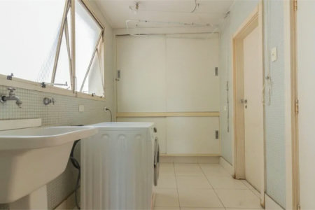 Apartamento à venda com 4 quartos, sendo 1 suíte, em Cidade Monções, São Paulo, SP