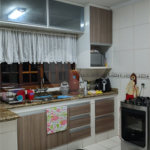 Casa à venda com 4 quartos, sendo 1 suíte, no condomínio Parque Suiça, Caieiras - SP