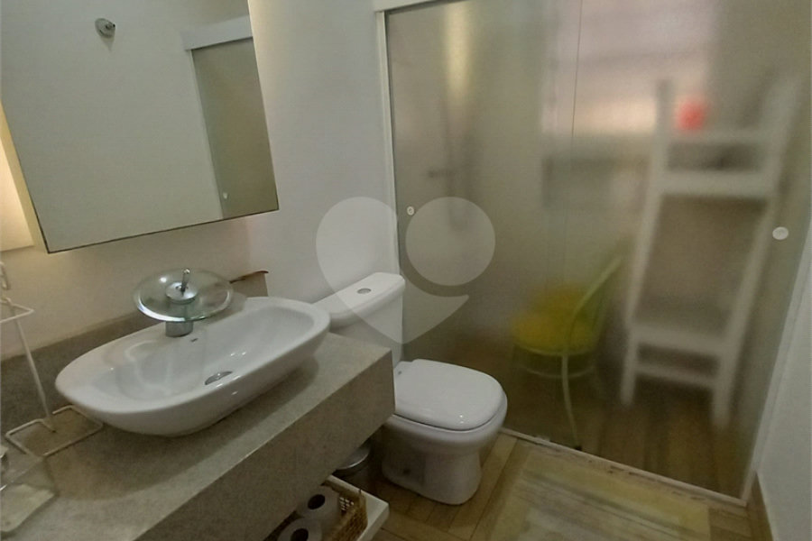 Sobrado à venda com 4 quartos, sendo 2 suítes, em Tremembé, São Paulo, SP