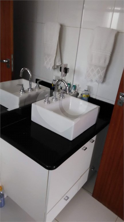 Casa à venda com 3 quartos, sendo 1 suíte, no Centro, Araçoiaba da Serra, SP