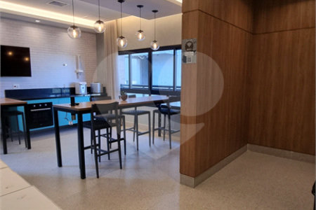 Apartamento à venda com 2 quartos, sendo 1 suíte, em Moema, São Paulo, SP