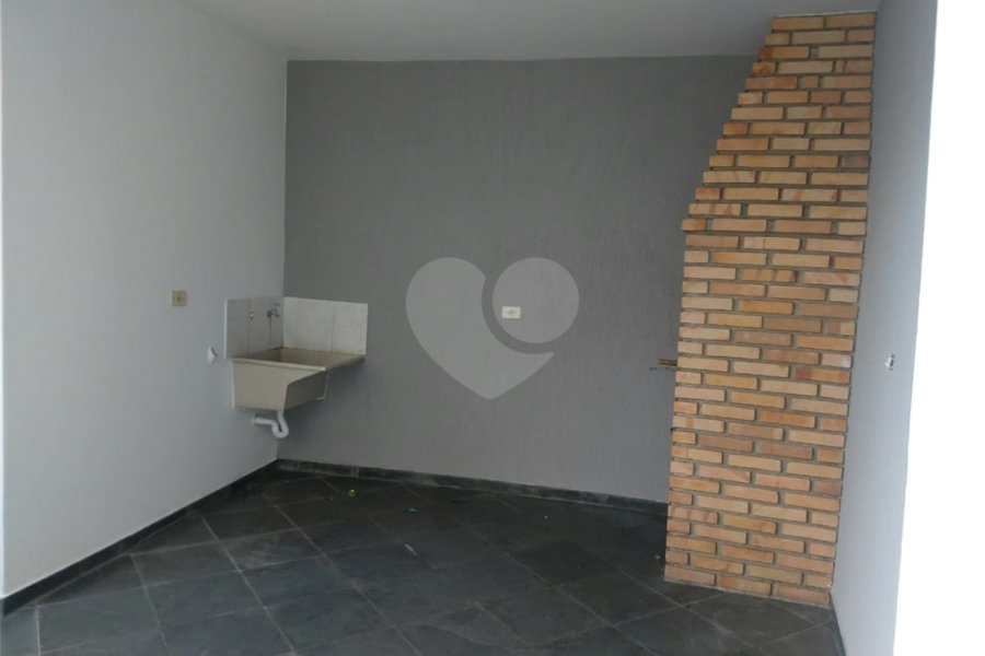 Sobrado à venda com 3 quartos, sendo 1 suíte, em Tremembé, São Paulo, SP