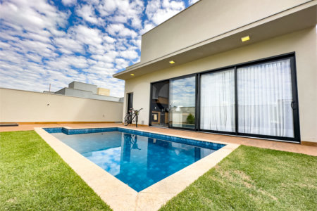 Casa à venda com 3 suítes no condomínio Saint Paul, Itu - SP